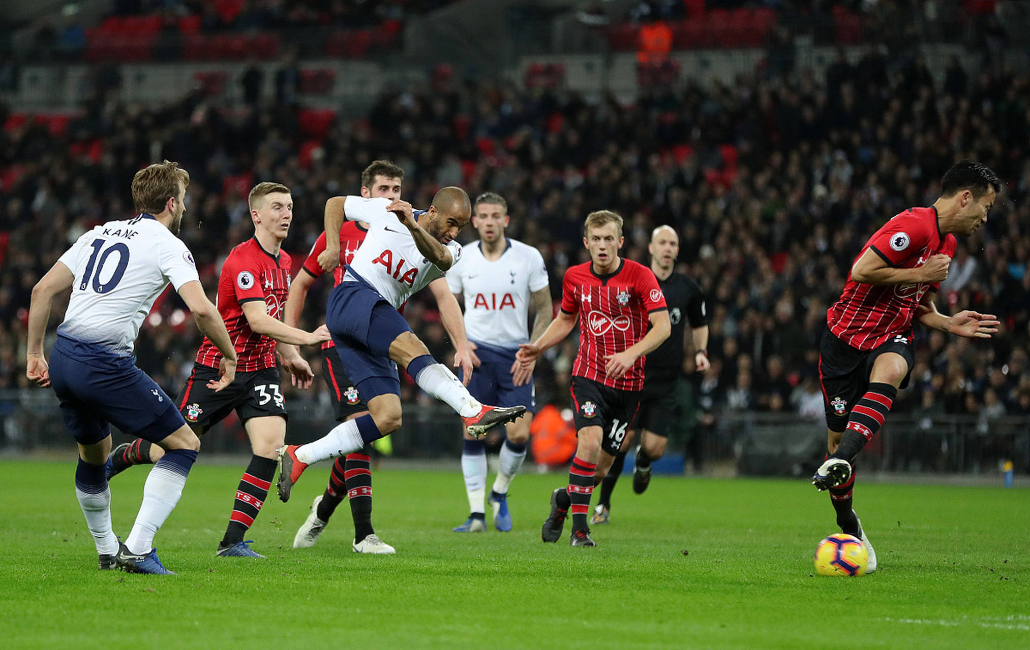 和本土球员 和本土球员